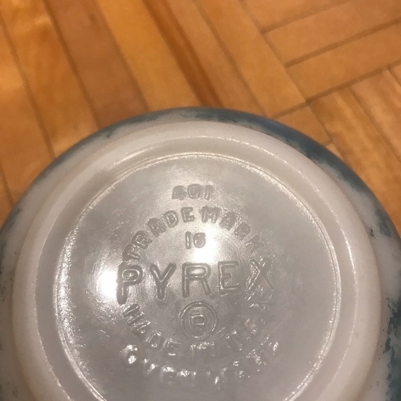 Vintage PYREX #401 early primary colours collection mixing bowl​​​​​​​​​ - Picture 3 of 8